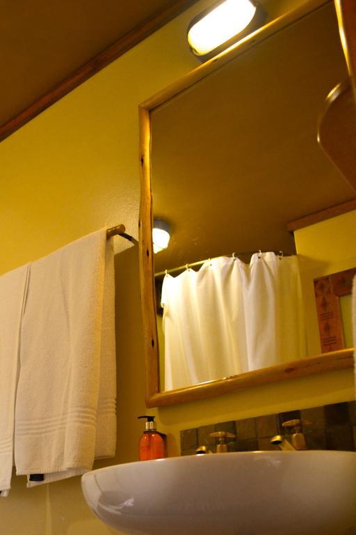 Ikhaya Lodge ケープタウン エクステリア 写真