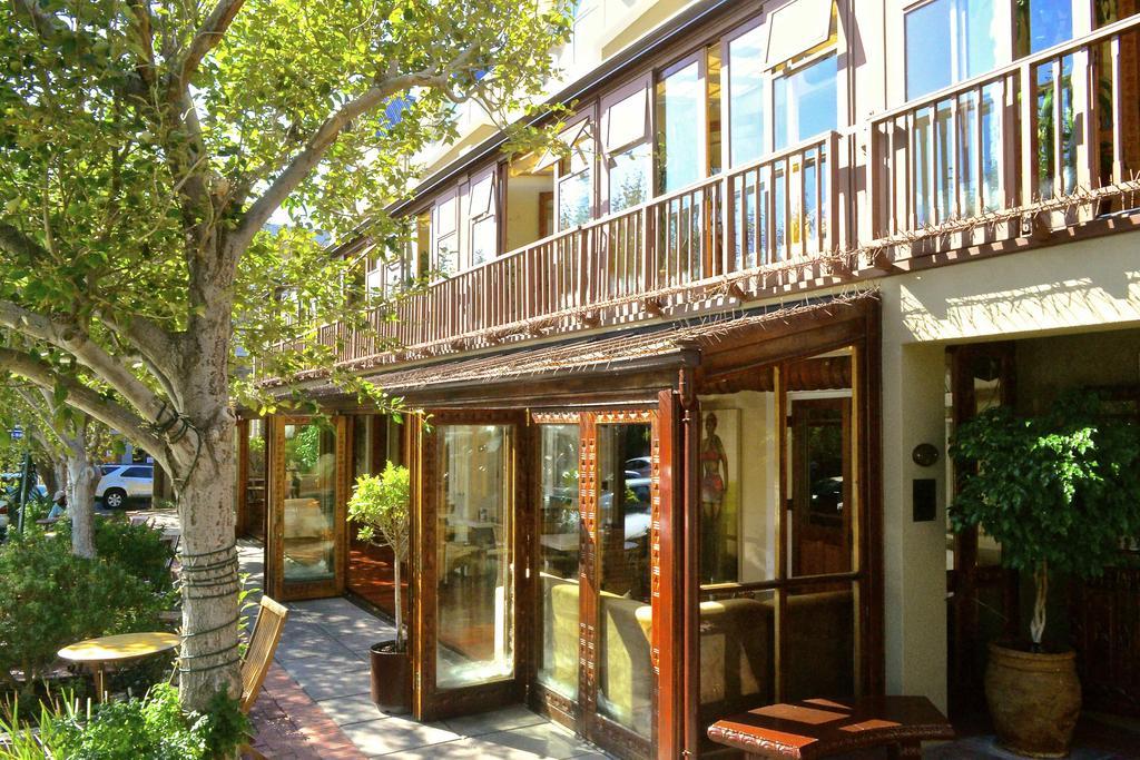 Ikhaya Lodge ケープタウン エクステリア 写真